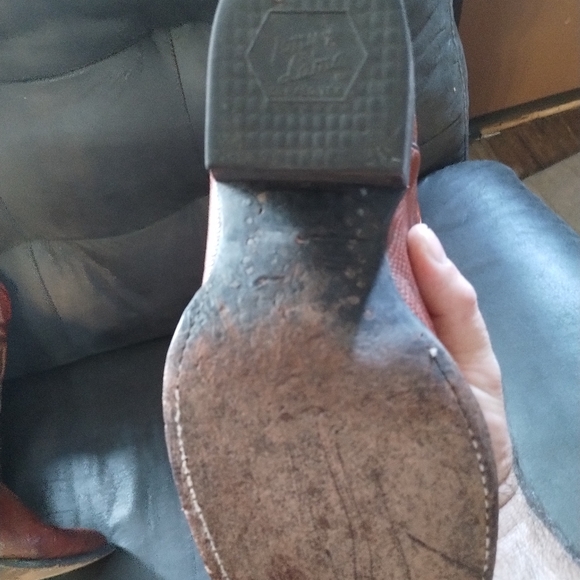 Tony Lama genuine alligator skin cowboy boots - Picture 3 of 4